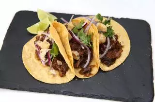 Receta de tacos de rabo en chile pasilla