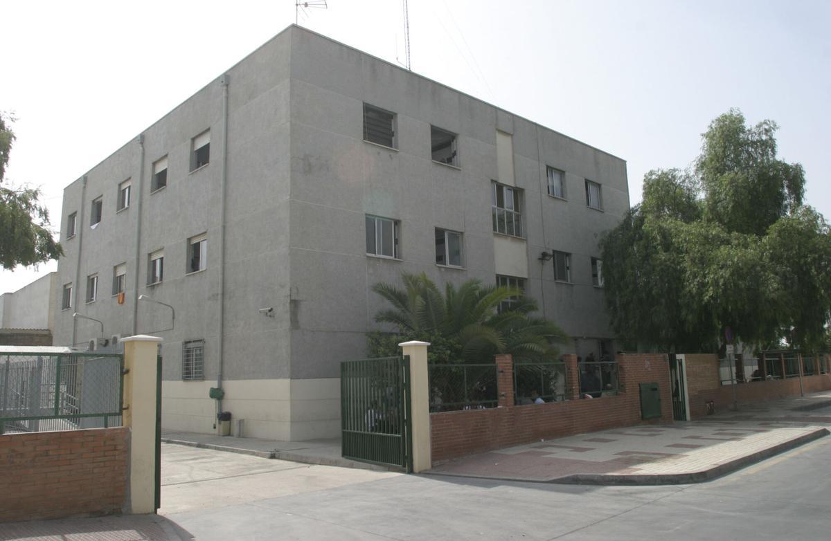 CENTRO DE ACOGIDA MUNICIPAL EN CALLE GONGORA. Albergues, centros de acogida, fachada