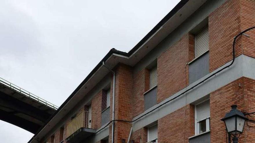 Las viviendas que pretende vender el Ayuntamiento. j. r. silveira