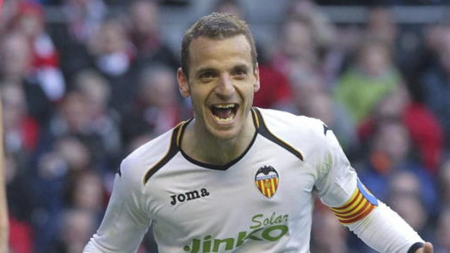 Roberto Soldado, responsable de todos los goles del partido.