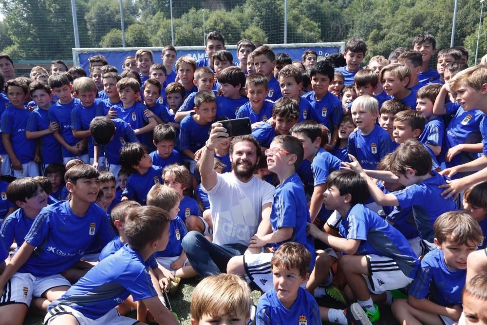 Juan Mata, en el Campus del Real Oviedo