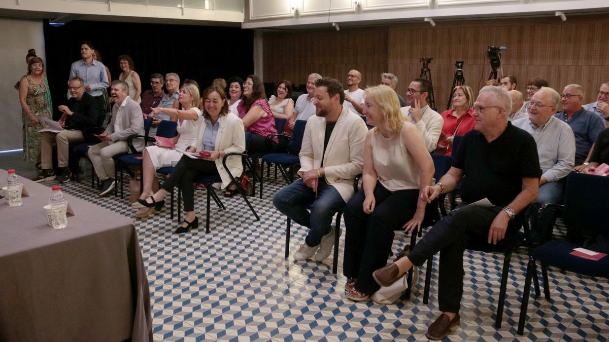 Autoridades del Camp de Tarragona se reúnen con la consellera Paneque, este sábado.