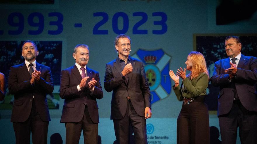 Lo que no se vio del acto de Valdano y el CD Tenerife en el Guimerá