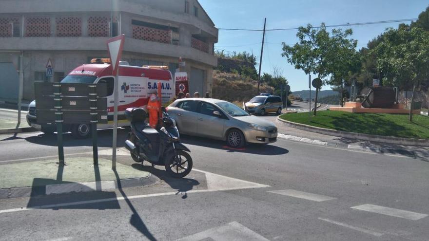 El accidente ocurrió en una rotonda de Banyeres