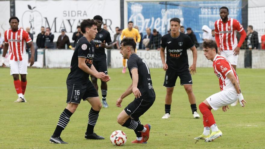 El Sporting Atlético, con cinco bajas para recibir al Lealtad