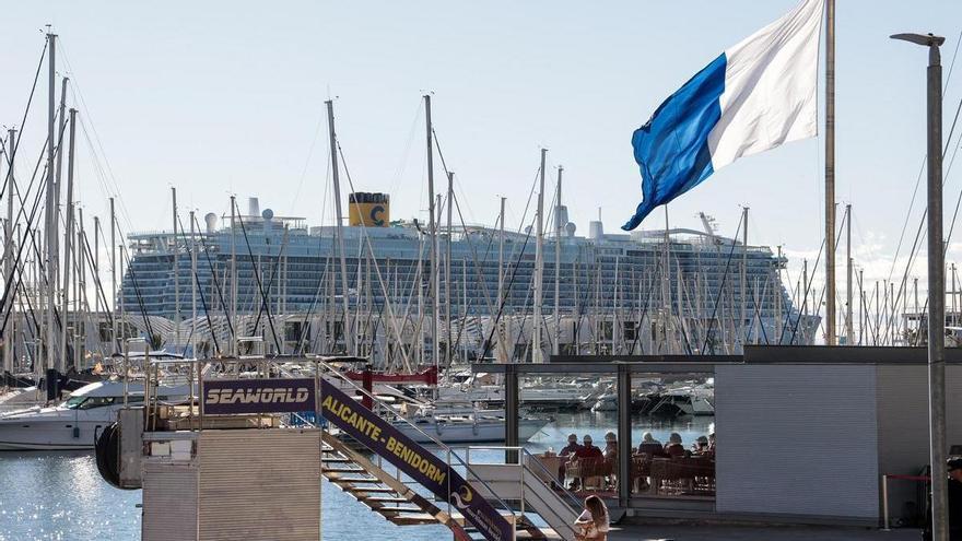El Puerto de Alicante programa una inversión de 1,1 millones para ampliar el muelle de cruceros