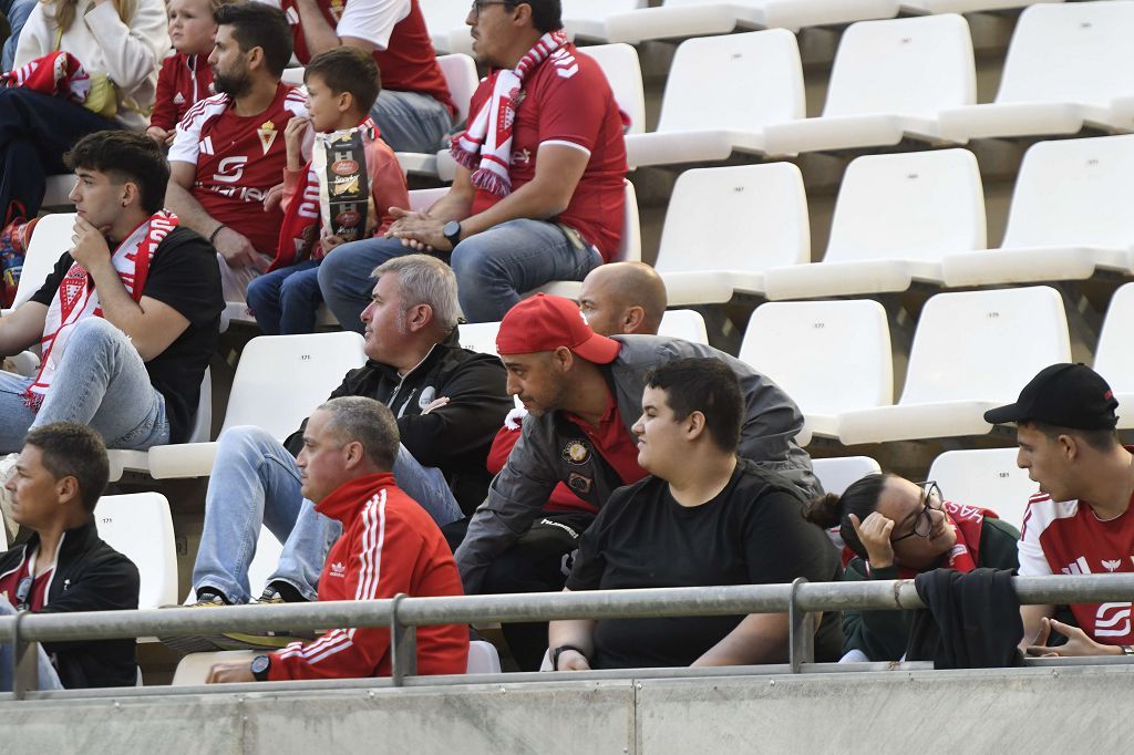 Las mejores imágenes del partido entre el Real Murcia y el Antequera