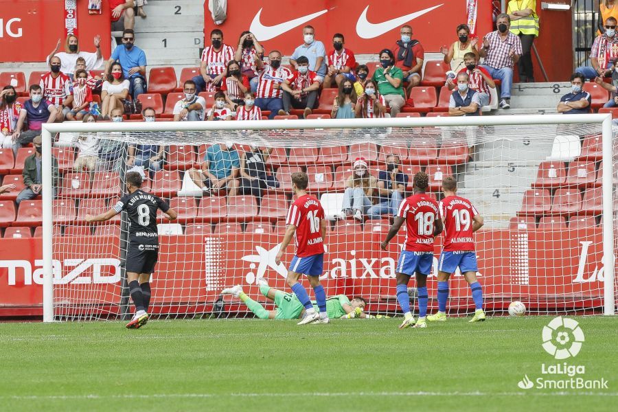Liga Smartbank 2021/2022 I Partido entre el Sporting y el Málaga CF en El Molinón