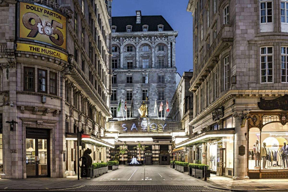 Hotel Savoy.