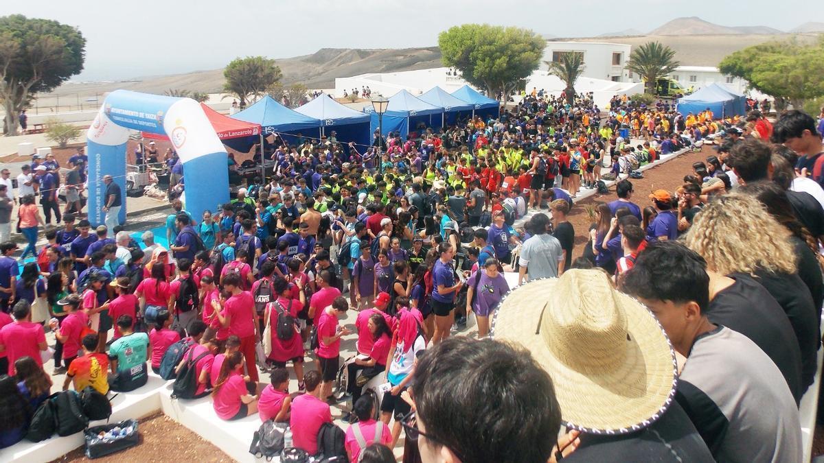 La vigesimoséptima edición del Triatlón de Yaiza, en Lanzarote, organizado por el IES homónimo.