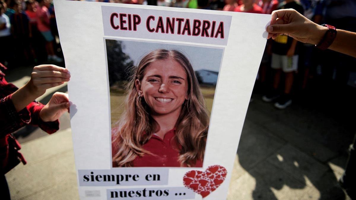 Concentración en la localidad cántabra de Puente de San Miguel por la trágica muerte de Celia Barquin.