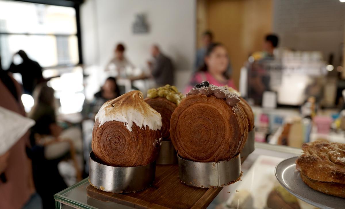 Novo Mundo, de pequeña cafetería de barrio al sold out de su producto viral