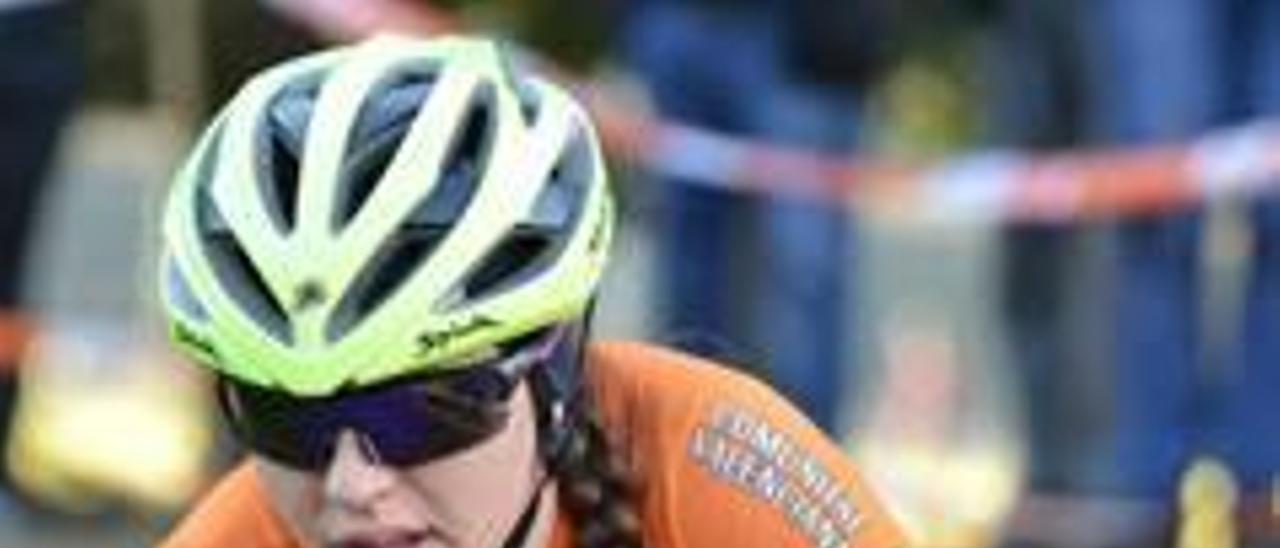 La ontinyentina Rodríguez se proclama campeona de España de ciclocross