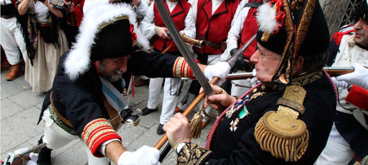 Dramatización del combate contra los franceses. / R.G.