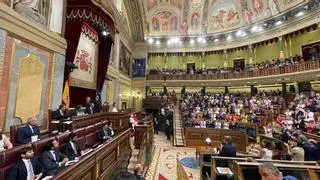 Així s'ha preparat el Congrés per a l’ús del català: Sis traductors, 650 auriculars i dues grans pantalles