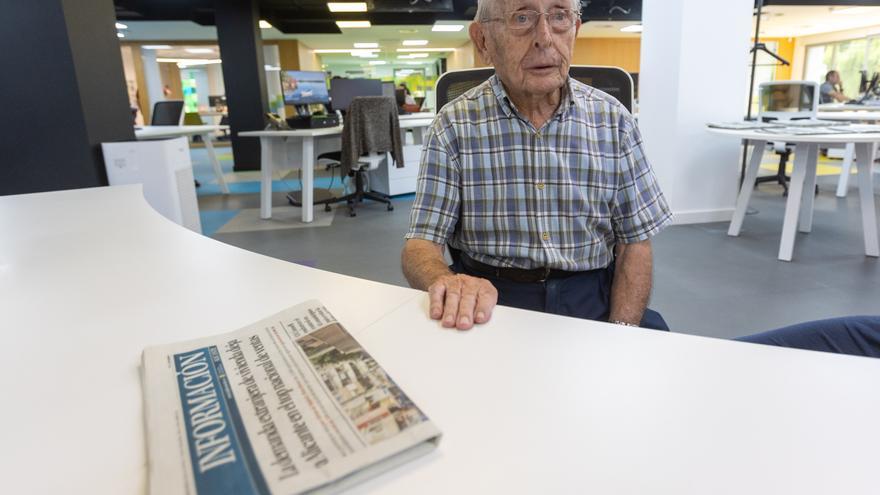 Roberto Pons, de 91 años: uno de los lectores más fieles de INFORMACIÓN