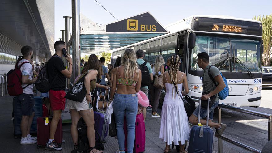 Estas son las líneas de autobús estacionales que arrancan en Semana Santa en Ibiza