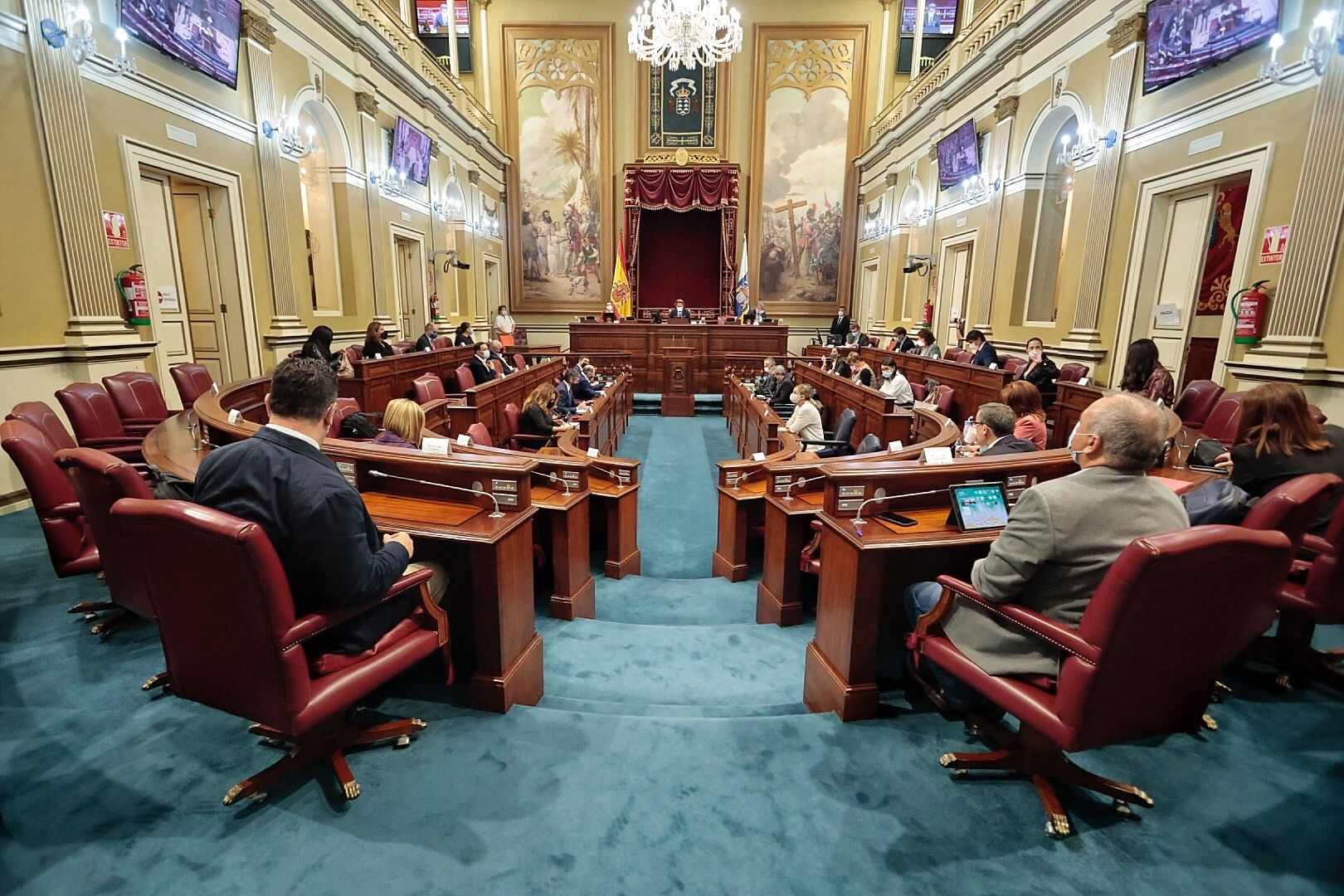 Pleno en el Parlamento de Canarias (23/02/21)