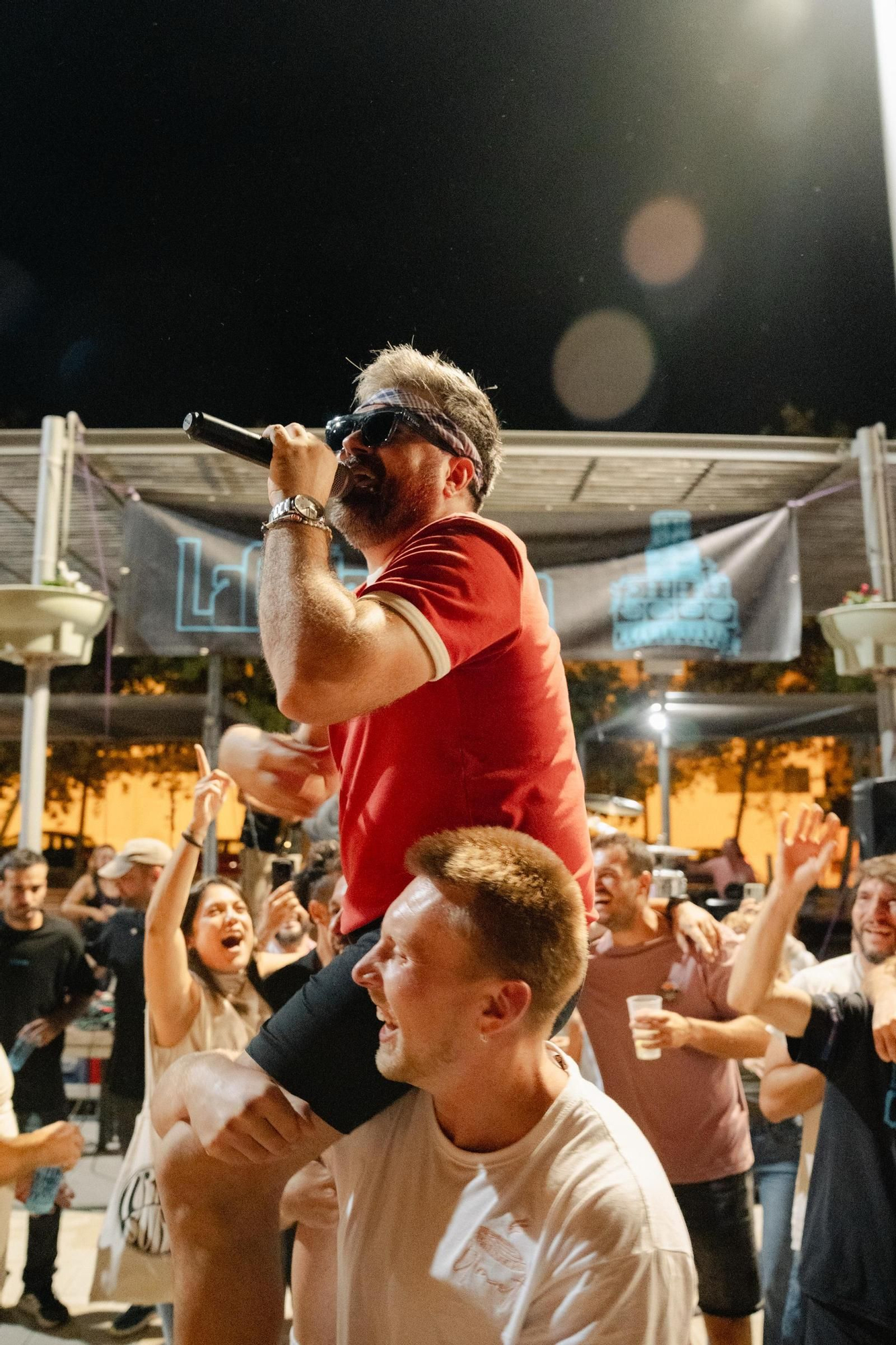 Galería de fotos: El debut del 'Castellonero' marca la sisena jornada popular de LaCollaNostra a Benicàssim