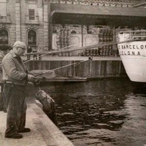 Pescant al port de Barcelona.