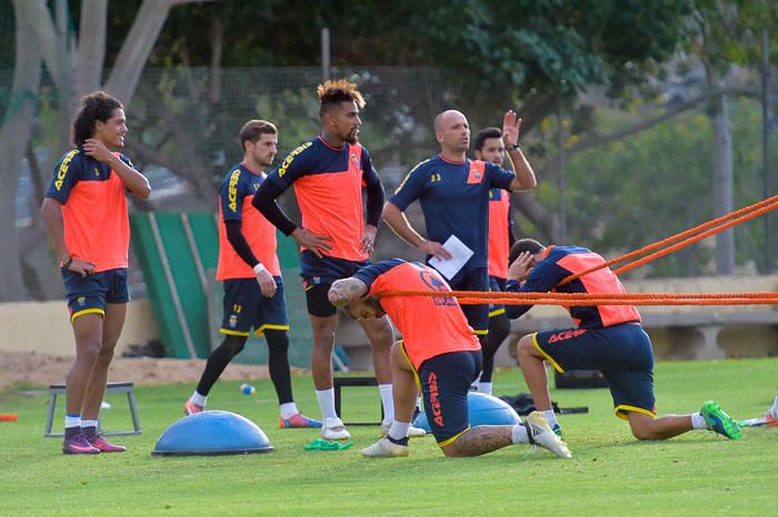 Entrenamiento de la UD en el campo de Las Burras