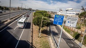 El nou carril bus de la B-23 arriba des d’avui fins a la Diagonal de Barcelona