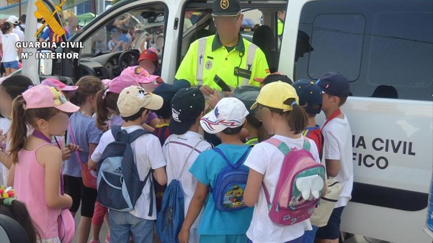 La Guardia Civil imparte 314 clases sobre seguridad a los escolares