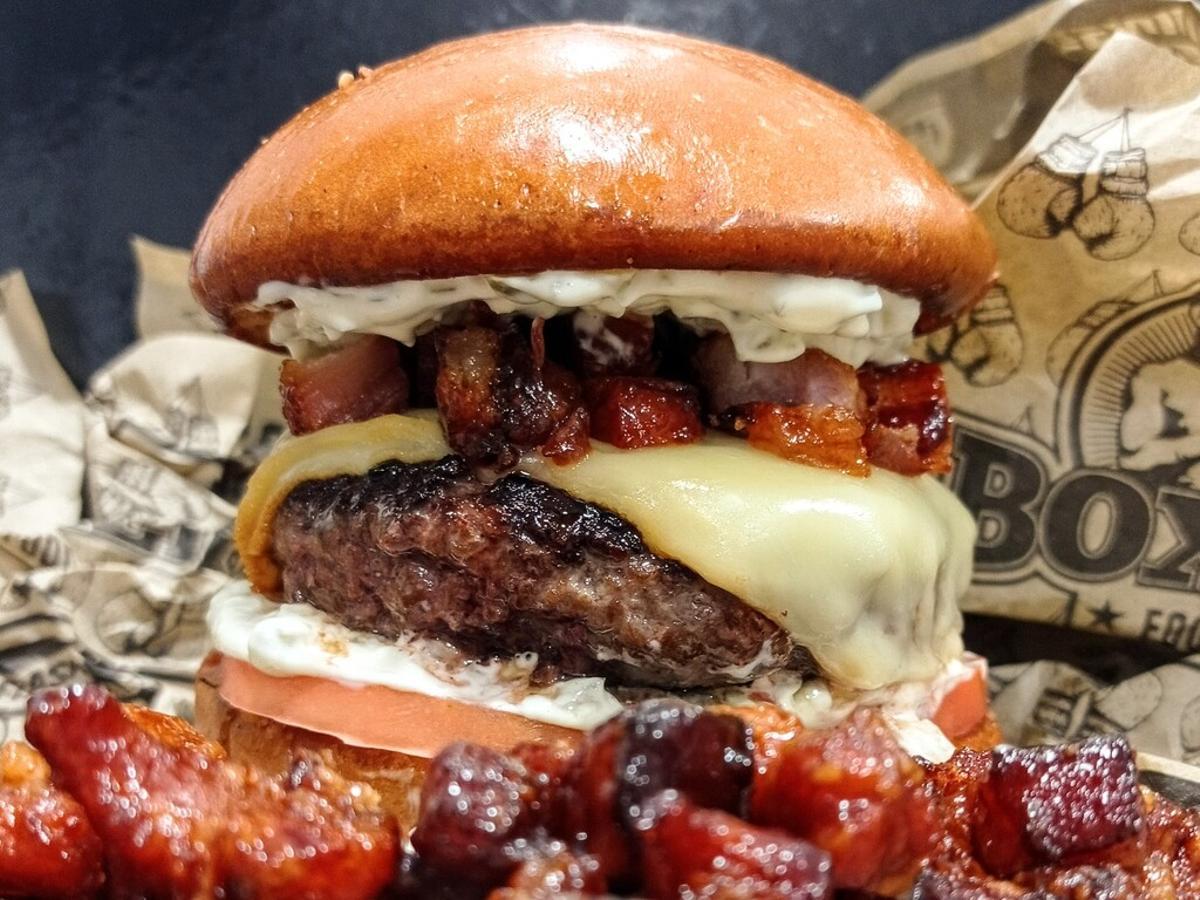 La Big Belly Burger.