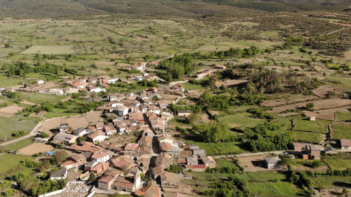 Vista aérea de Figueruela de Arriba. | Ch. Sebastián