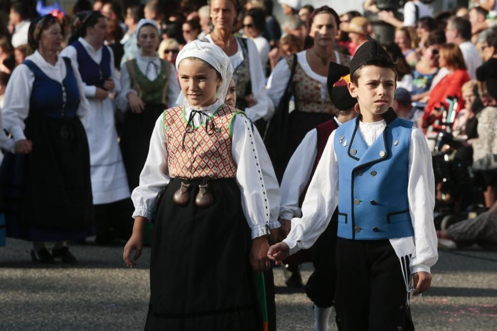 Desfile del Día de América en Asturias