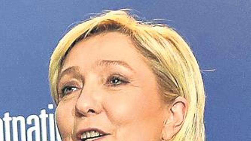 Marine Le Pen quiere resucitar su partido con un nuevo nombre