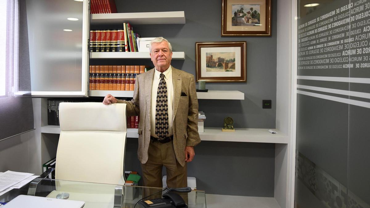Juan Jesús Bañón, presidente  del Colegio de Mediadores de  Seguros de la Región