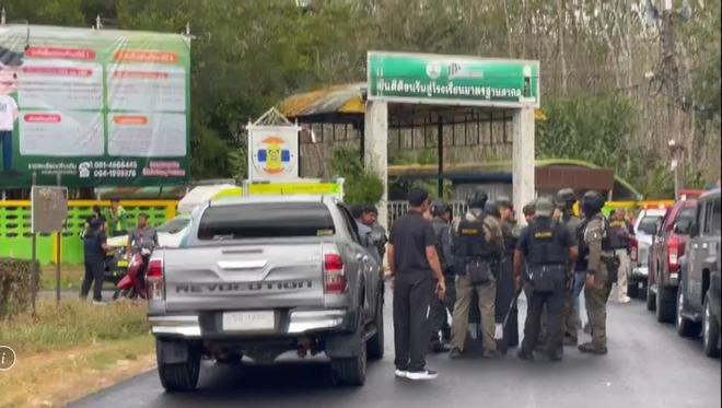 Un exdiputado de Tailandia dispara en un edificio gubernamental y deja dos personas heridas