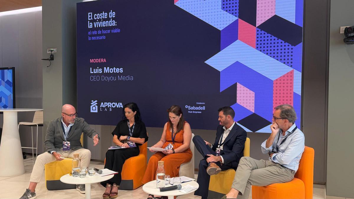 Un instante de Aprova Lab.