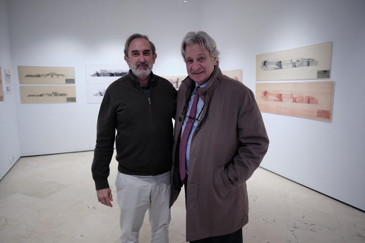 Inauguración de la exposición 'La patria del arquitecto' de Salvador Moreno Peralta en la Sociedad Económica