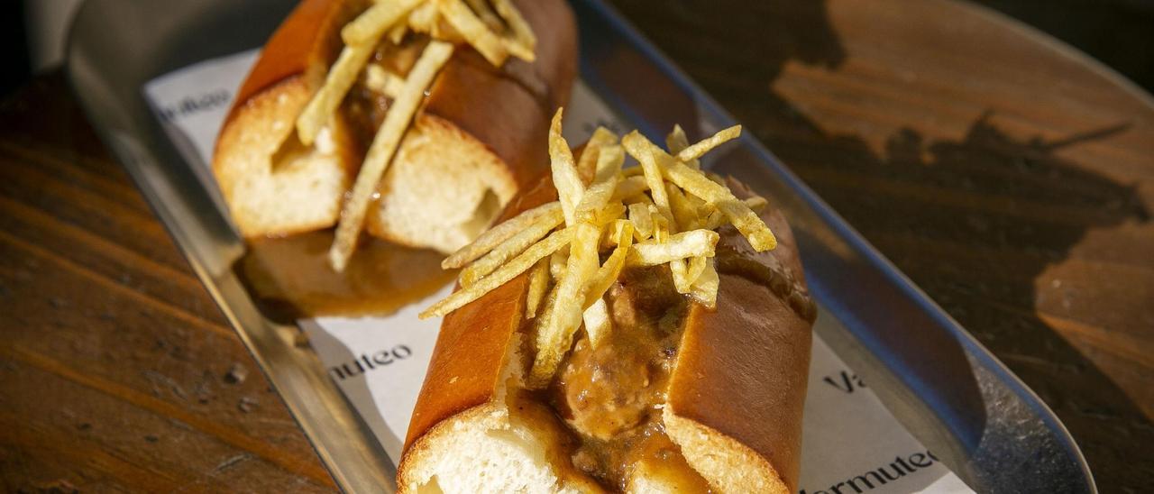 El 'hot dog' de albóndigas de Varmuteo