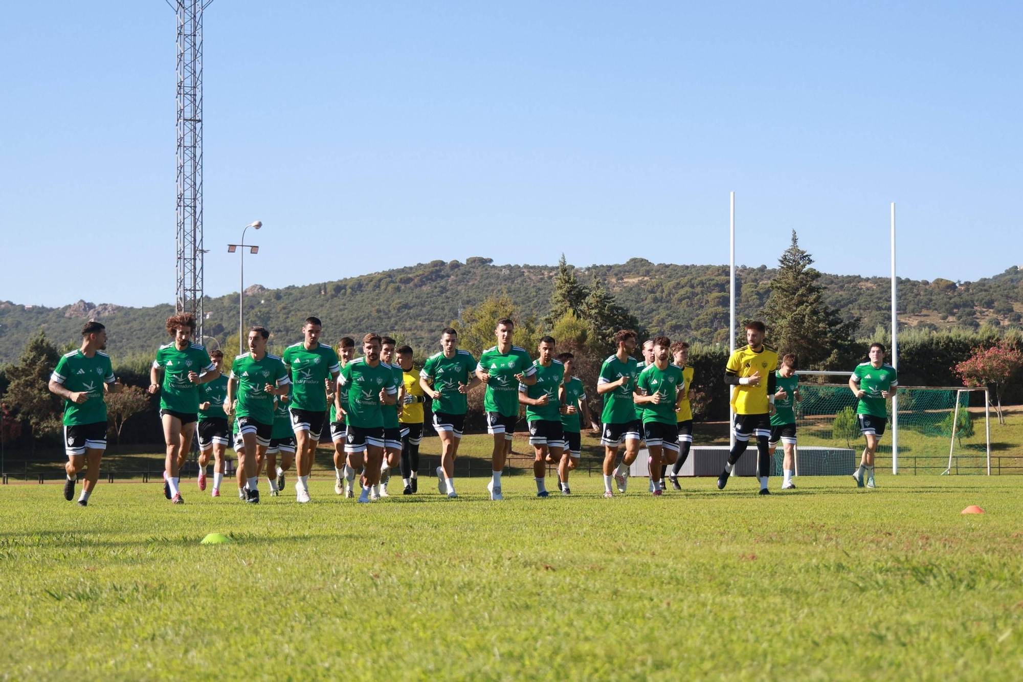 Primer entrenamiento del Cacereño 2025-2026