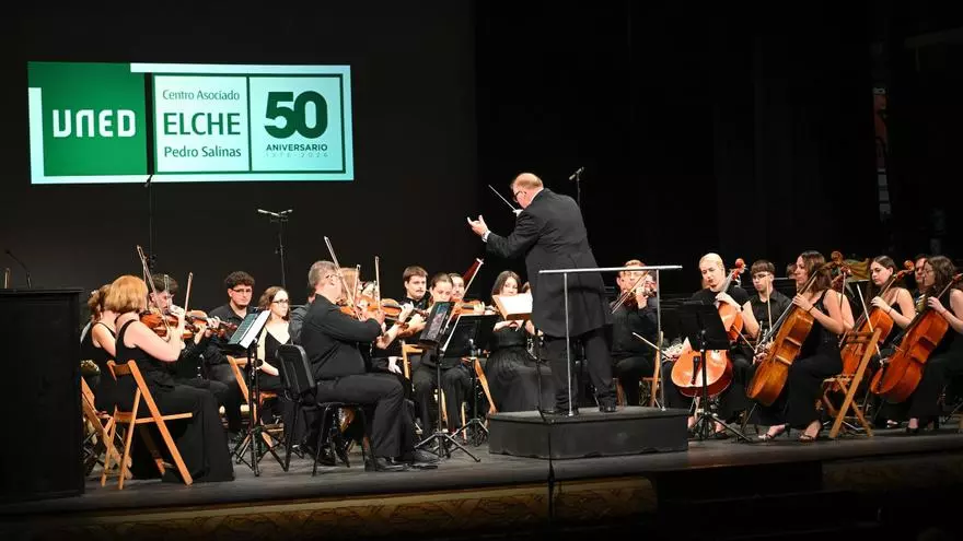 La UNED de Elche celebra su 50 aniversario