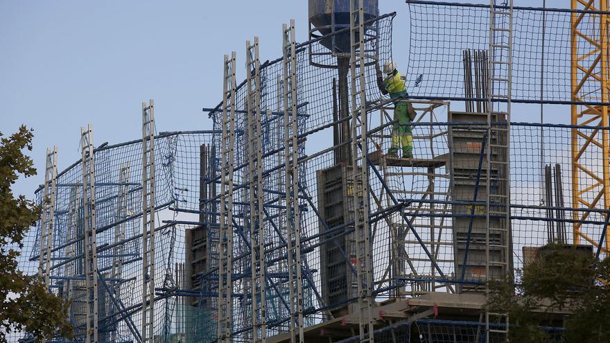 El BdE vuelve a pedir a coordinación a las administraciones para regular la vivienda y un marco jurídico estable