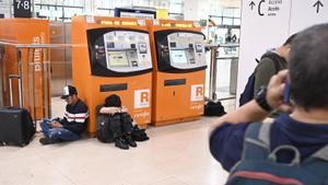 El Govern justifica que no va enviar una alerta mòbil pel tall de Rodalies al no ser una emergència de seguretat