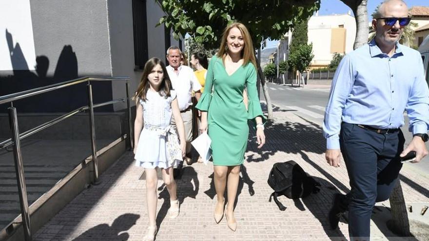 Toma de posesión de la alcaldesa de Alhama de Murcia, Mariola Guevara