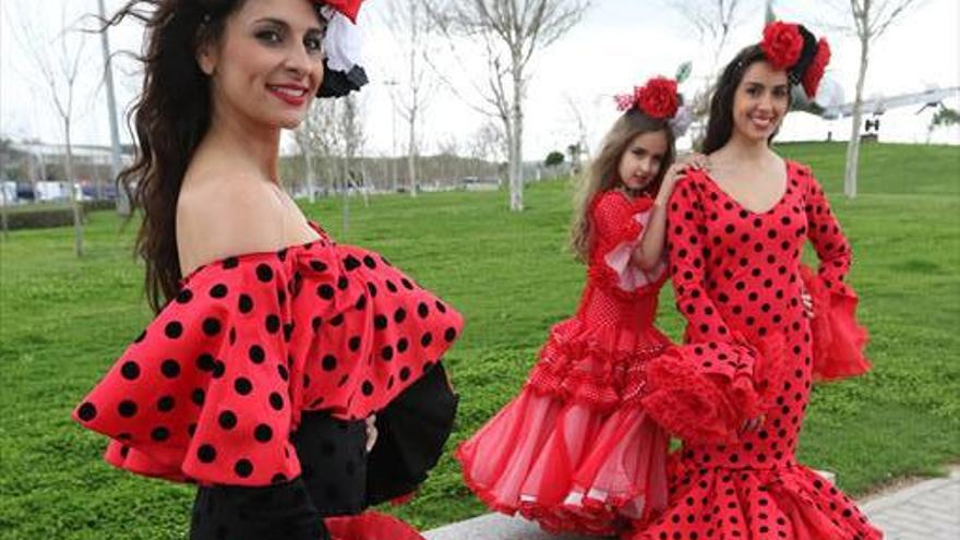 María Carrillo: «El traje de gitana Fitflamc es desmontable"