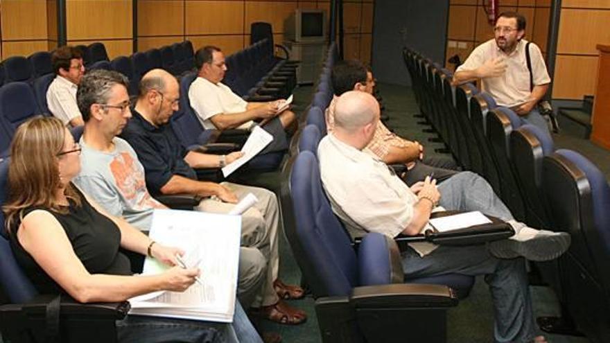 Asamblea de profesores en la UJI.