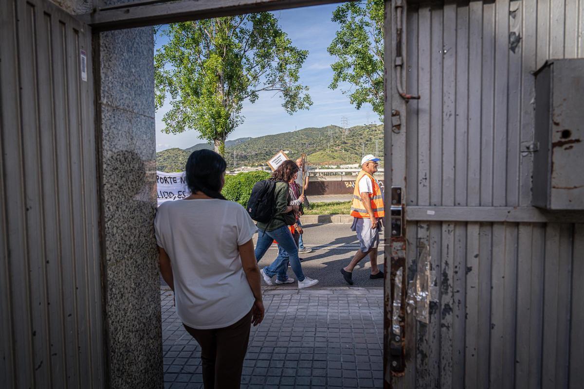 Vecinos de Torre Baró retoman la lucha de El 47 y exigen acabar con los retrasos del bus a demanda