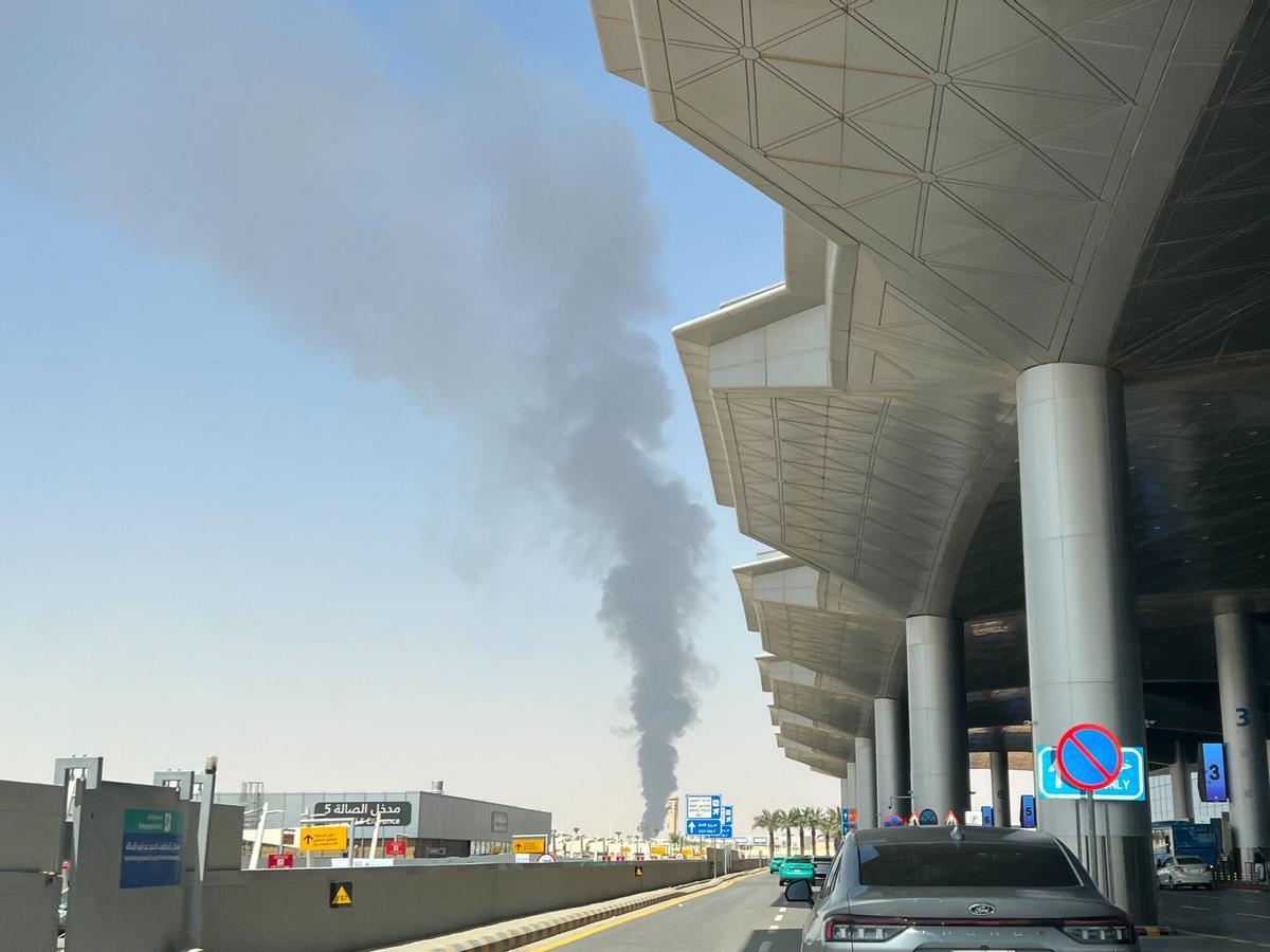 Una explosión cerca del King Khalid International Airport de Riad
