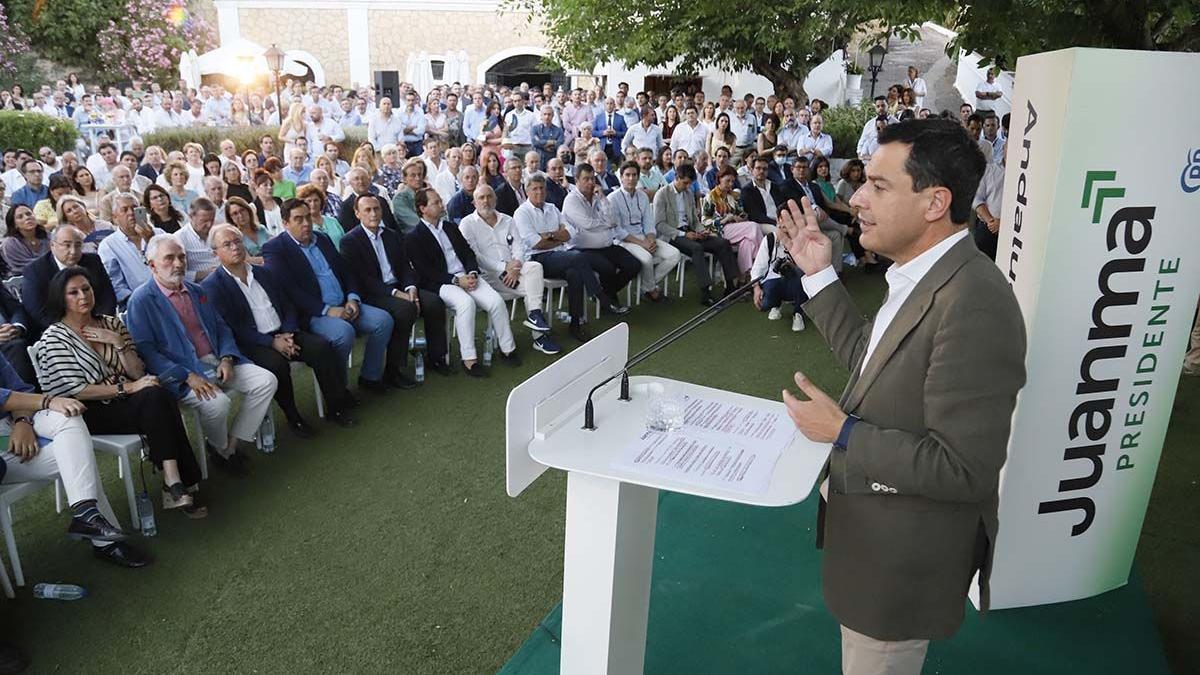 El candidato a la reelección, Juanma Moreno, en su mitin en Córdoba el pasado día 7.