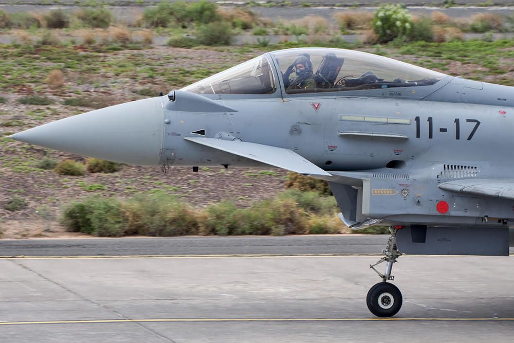 Maniobras de aviones del Ejército del Aire en Canarias