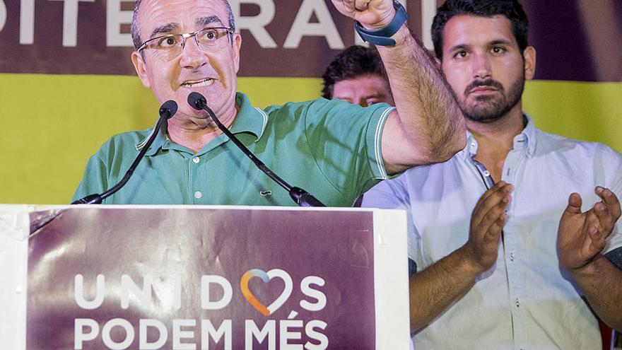 Para Juan Pedro Yllanes se trata de un retroceso al bipartidismo que ya está superado.