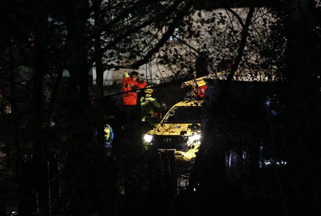 EN IMÁGENES: Nuevo accidente minero en Asturias: dos mineros atrapados en Cangas del Narcea tras un derrumbe