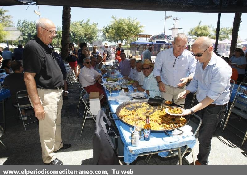 GALERÍA DE FOTOS - Día de las paellas en El Grao